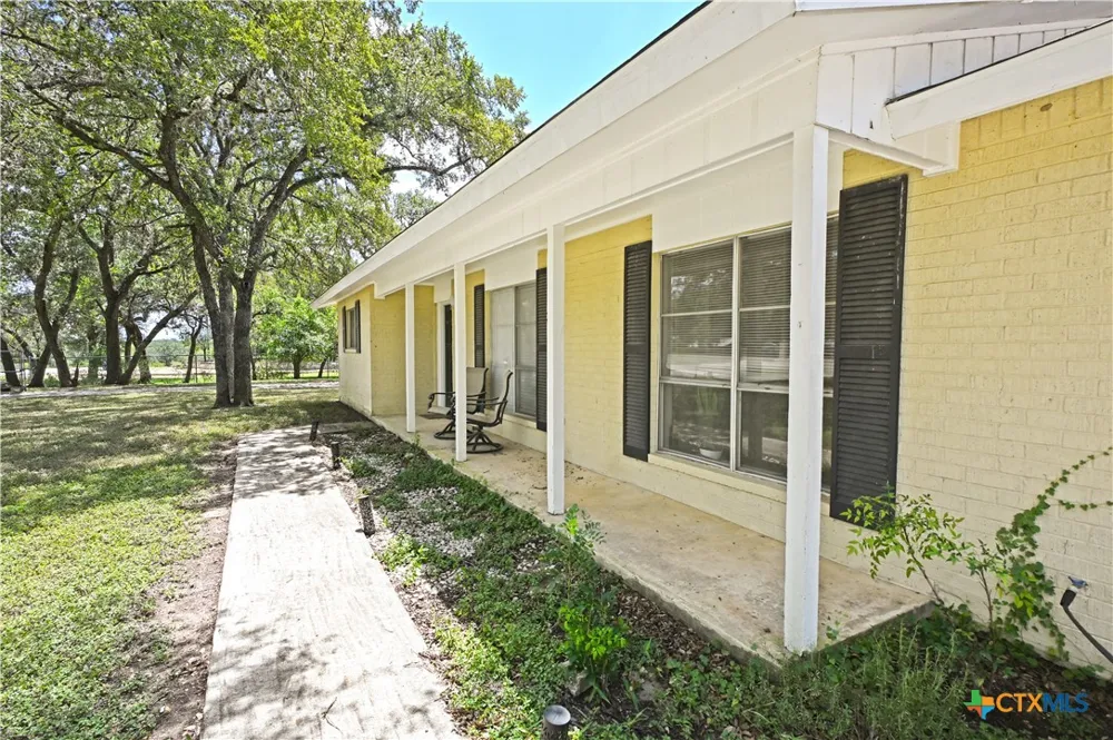 321 High Low Drive New Braunfels, TX 78132