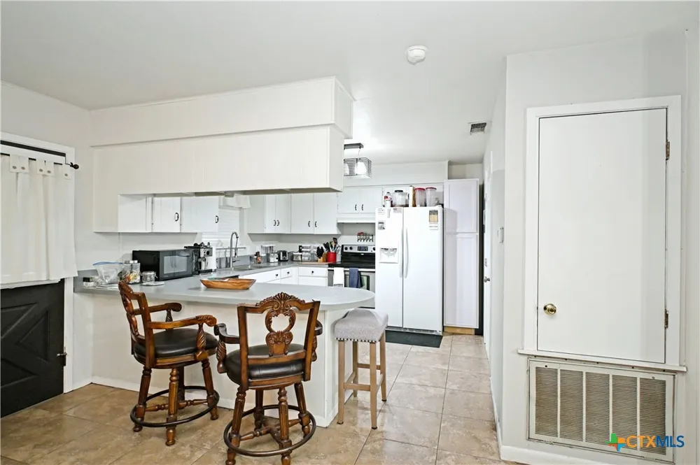 321 High Low Drive New Braunfels, TX 78132