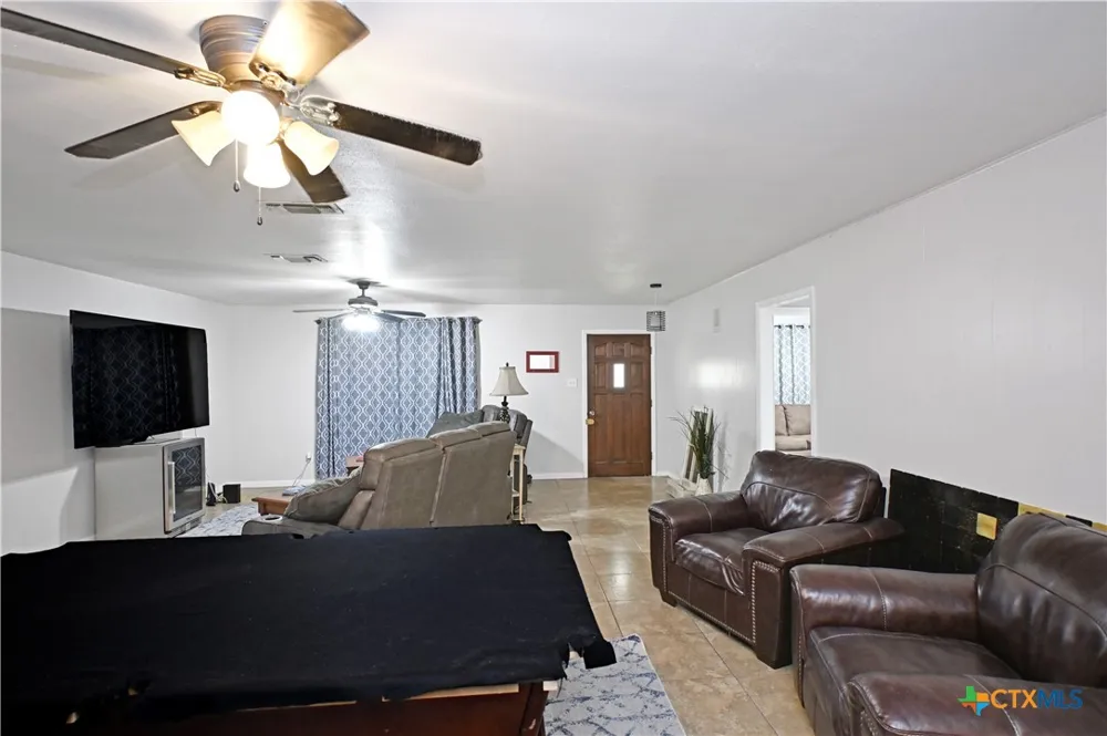 321 High Low Drive New Braunfels, TX 78132