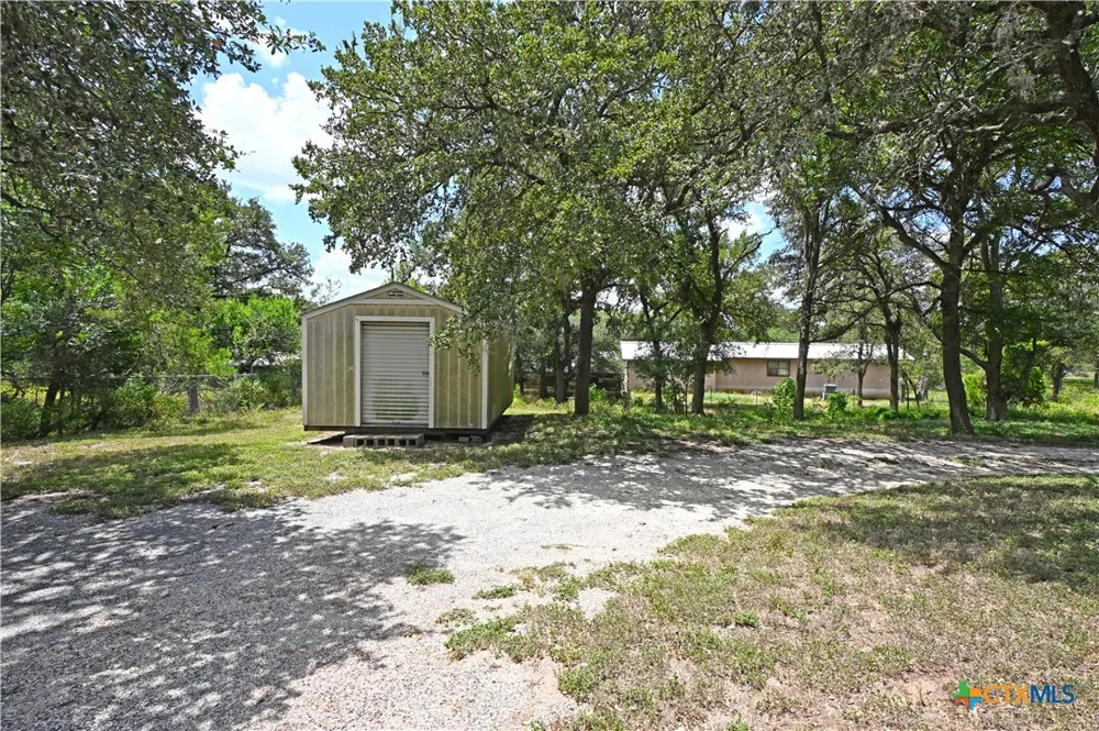 321 High Low Drive New Braunfels, TX 78132