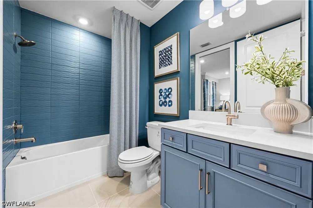 Giardino Drive #11-103 Naples, FL 34114