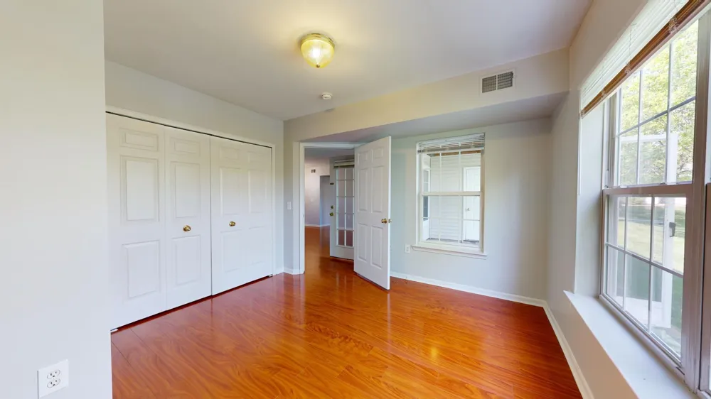 2771 S Knightsbridge Circle Ann Arbor, MI 48105