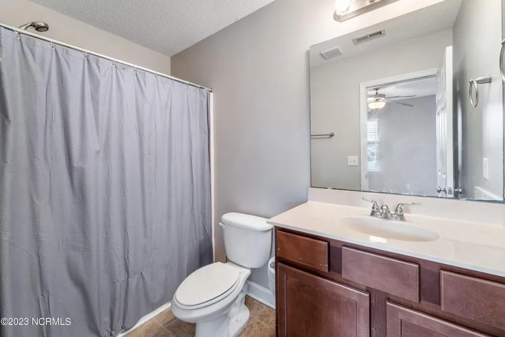 300 Burley Drive #10 Hubert, NC 28539