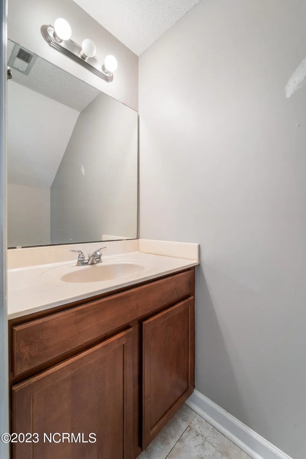 300 Burley Drive #10 Hubert, NC 28539