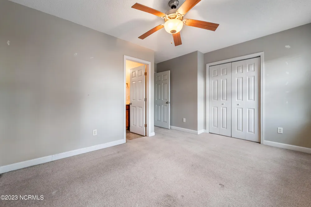 300 Burley Drive #10 Hubert, NC 28539