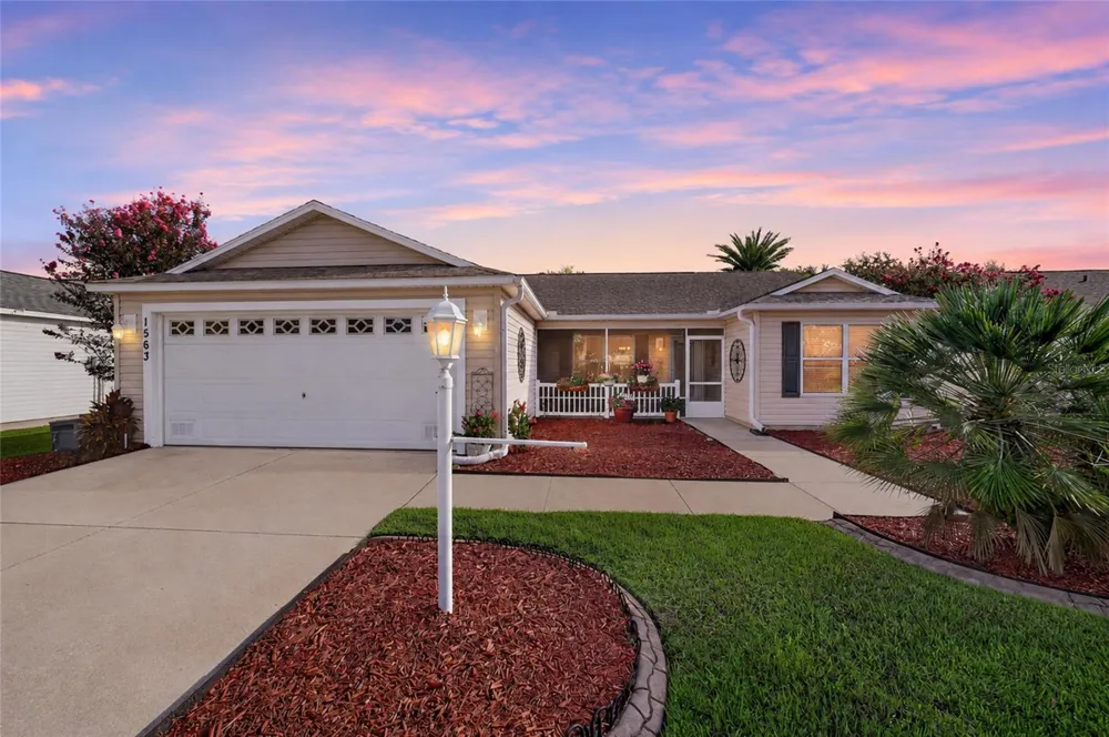 1563 HOLLYBERRY PLACE The Villages, FL 32162