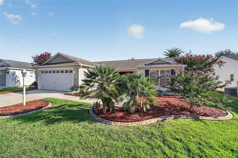 1563 HOLLYBERRY PLACE The Villages, FL 32162
