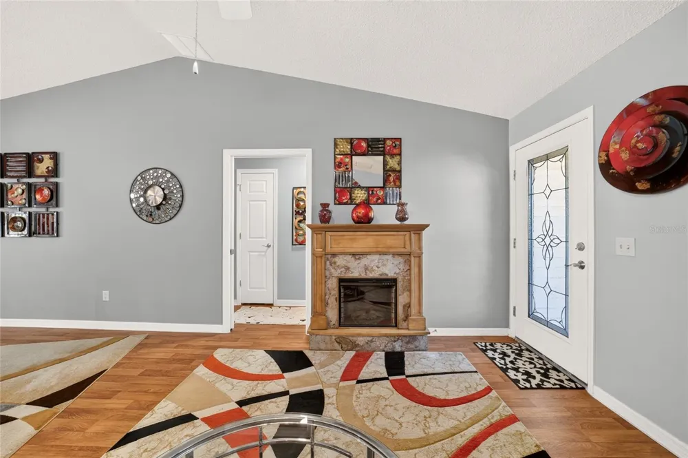 1563 HOLLYBERRY PLACE The Villages, FL 32162