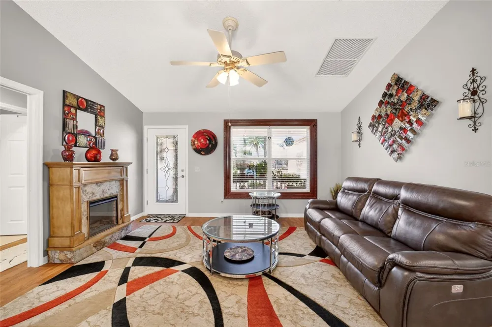 1563 HOLLYBERRY PLACE The Villages, FL 32162