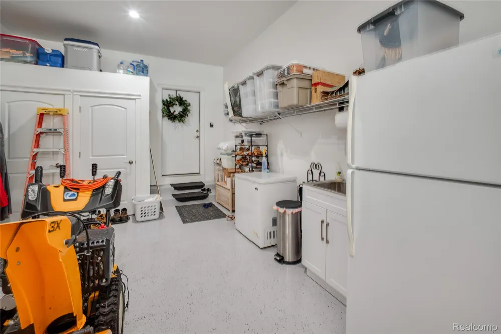 2140 5 Mile Road Lincoln Township, MI 48642