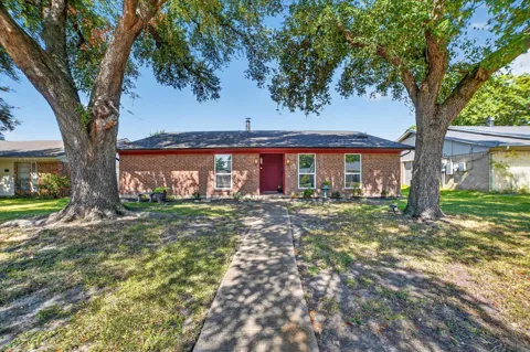 1413 Long Shadow Lane