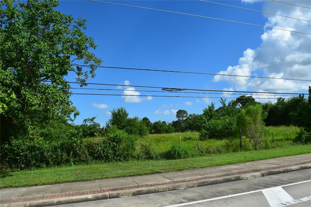 3521 Dixie Farm Road Pearland, TX 77581