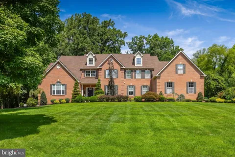 141 CEDAR COURT