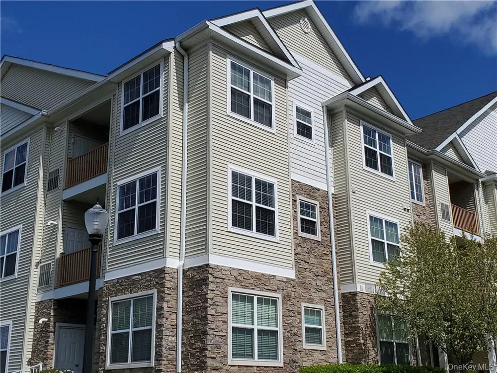 934 Tower Ridge Circle Middletown, NY 10941