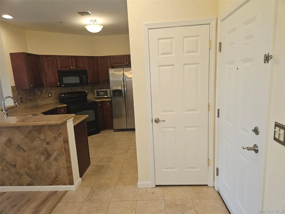 934 Tower Ridge Circle Middletown, NY 10941