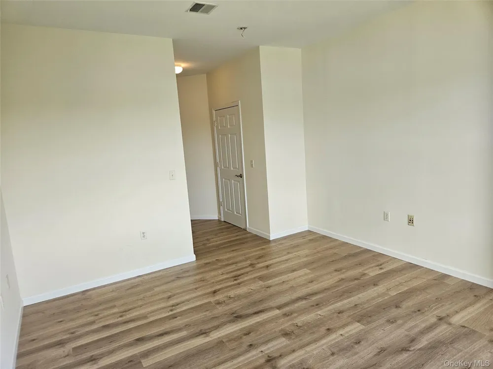 934 Tower Ridge Circle Middletown, NY 10941