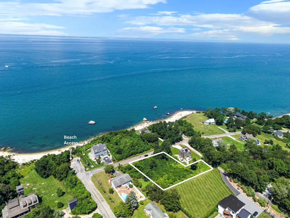 400 Aquaview Avenue East Marion, NY 11939