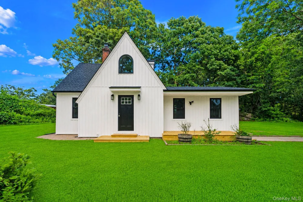 137 Elder Drive Mastic Beach, NY 11951