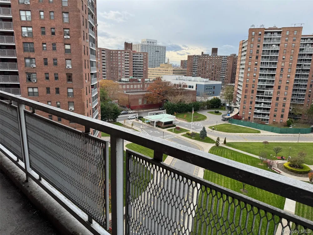 61-45 98 STREET #10L Rego Park, NY 11374