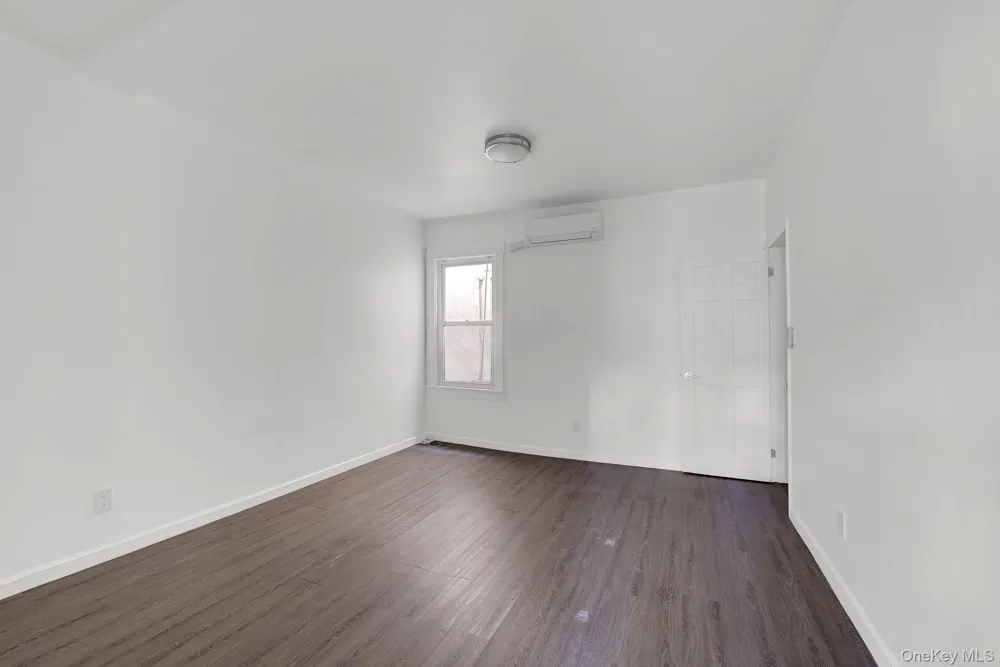 7111 68th Street Ridgewood, NY 11385
