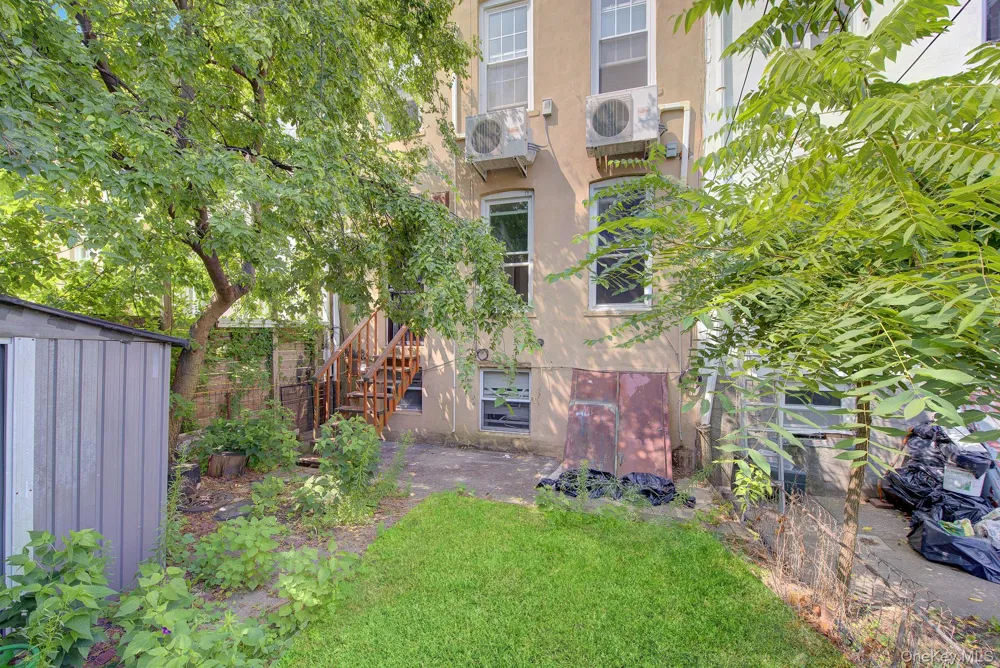 7111 68th Street Ridgewood, NY 11385