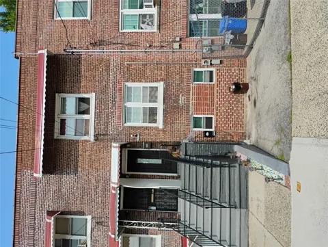 2913 Dewitt Place #1
