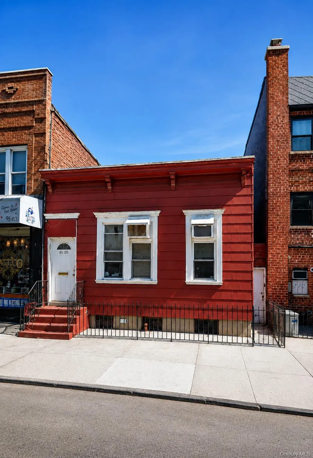 4505 Broadway Astoria, NY 11103