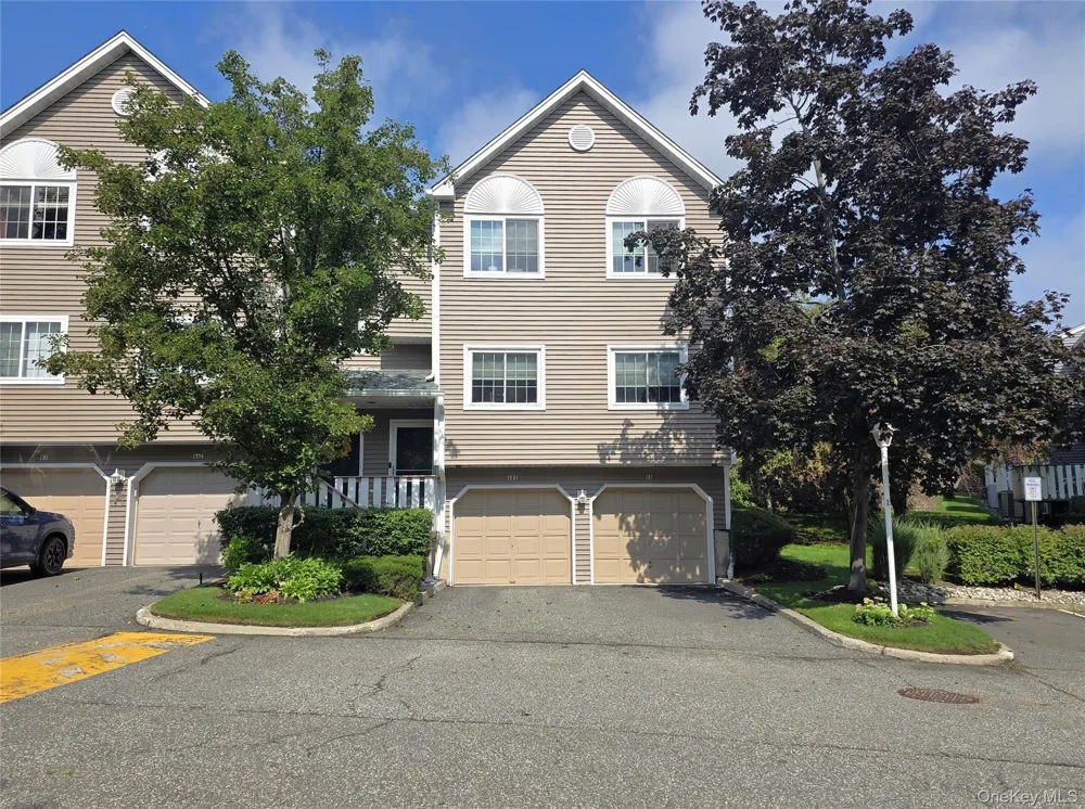 99 Eagle Ridge Way Nanuet, NY 10954
