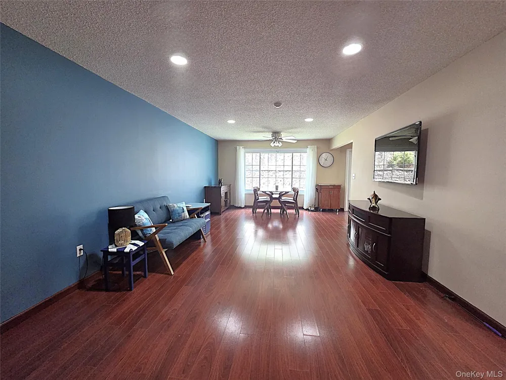 99 Eagle Ridge Way Nanuet, NY 10954