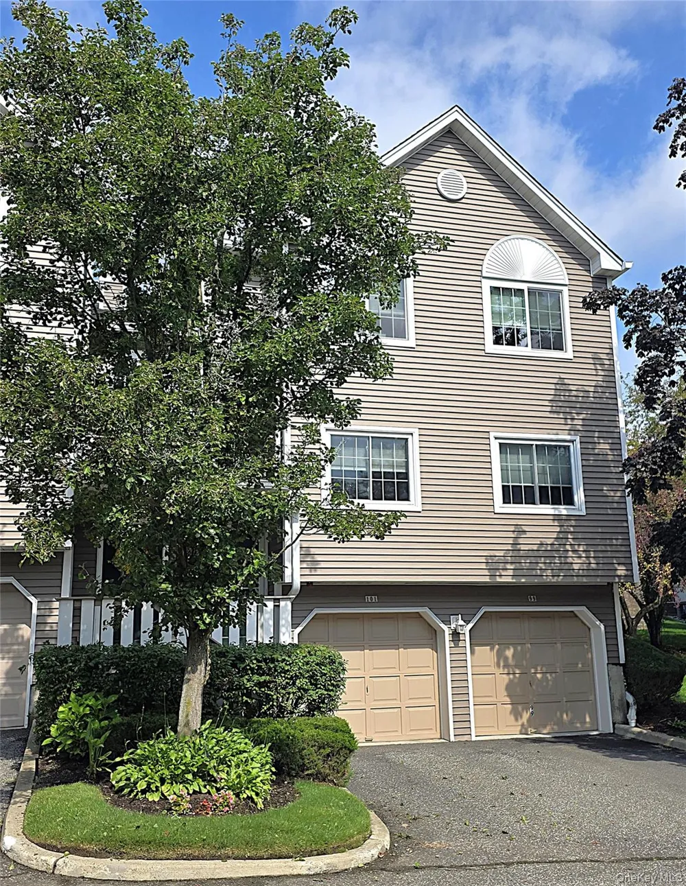 99 Eagle Ridge Way Nanuet, NY 10954