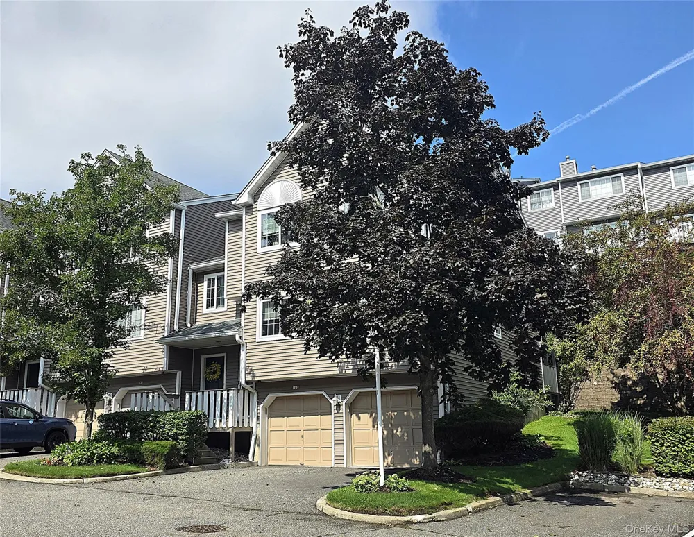 99 Eagle Ridge Way Nanuet, NY 10954