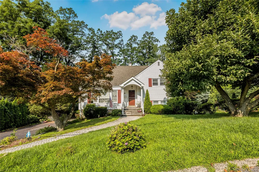 33 Dexter Road Yonkers, NY 10710