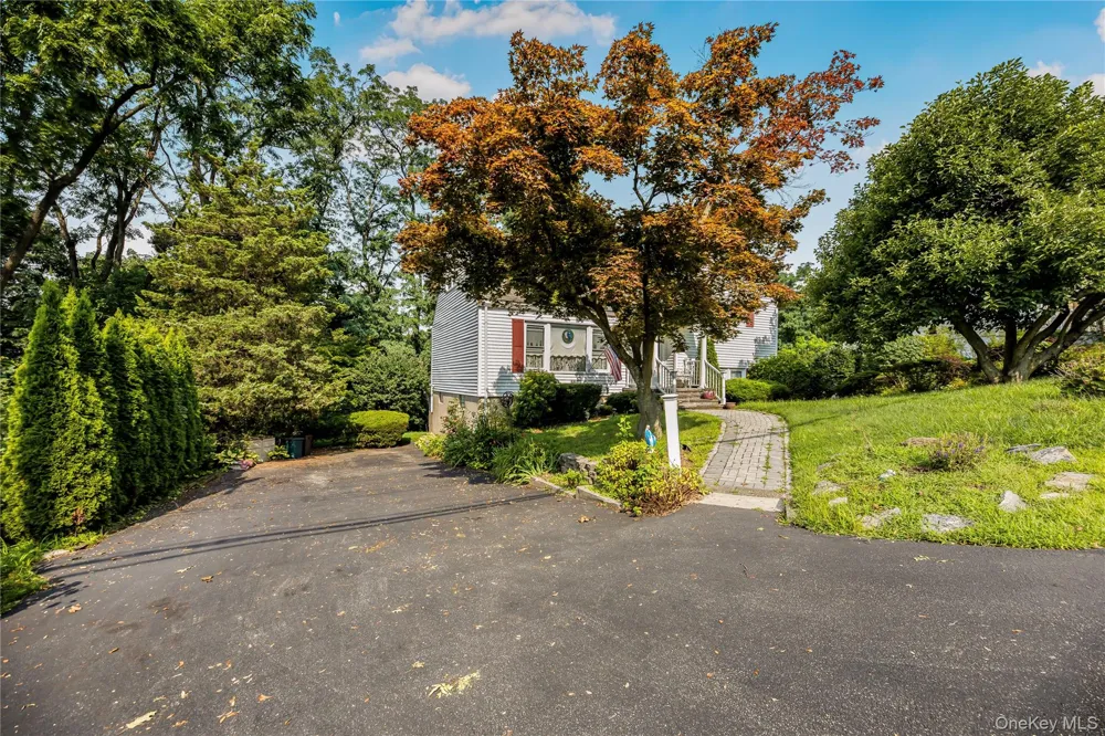 33 Dexter Road Yonkers, NY 10710