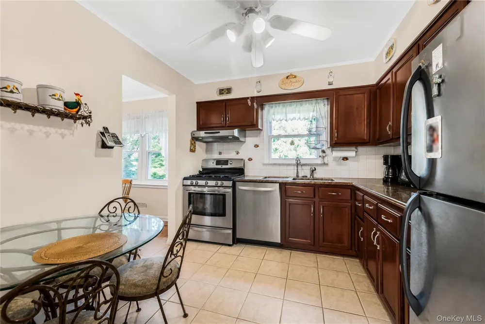 33 Dexter Road Yonkers, NY 10710