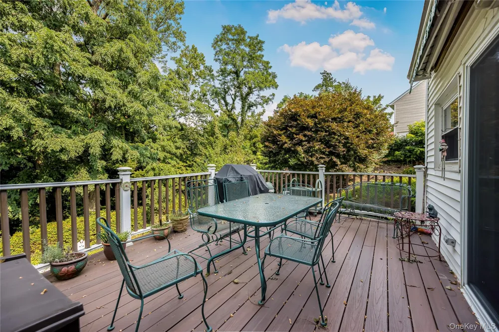 33 Dexter Road Yonkers, NY 10710