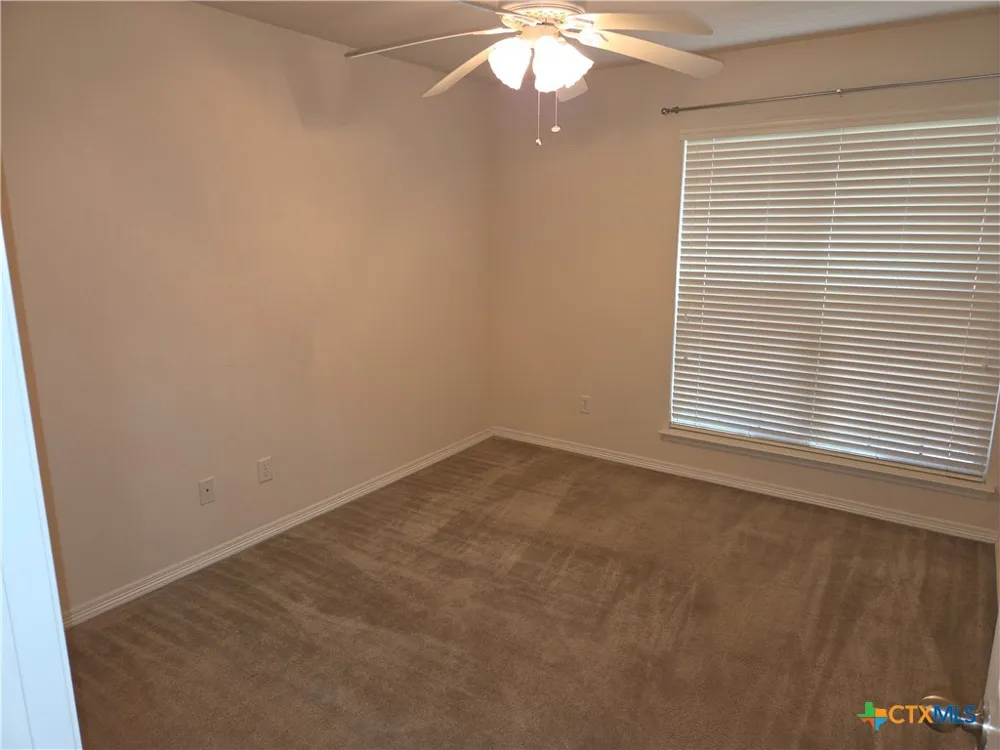 5209 Foxhill Road Temple, TX 76502