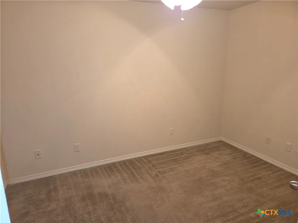 5209 Foxhill Road Temple, TX 76502
