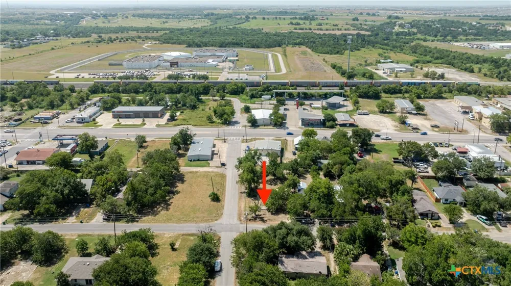 1101 W 3rd Street Taylor, TX 76574