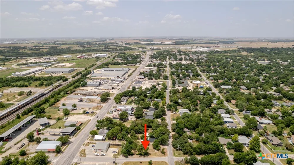 1101 W 3rd Street Taylor, TX 76574