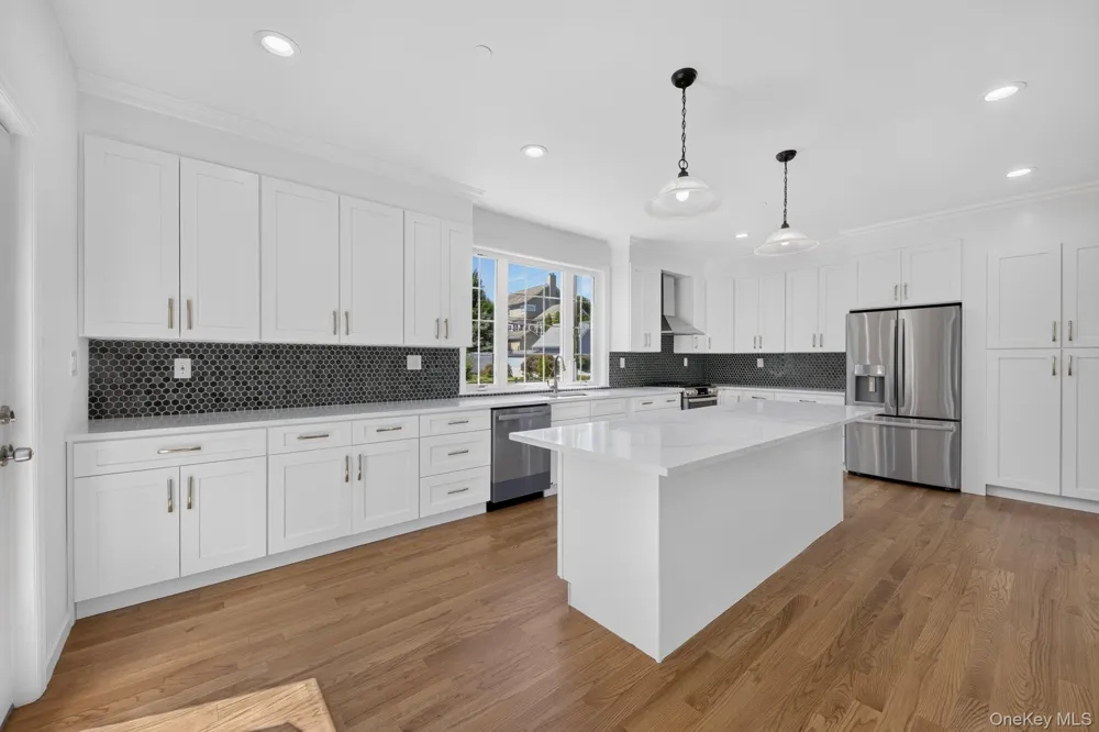 10 Beaver Landing Harrison, NY 10528