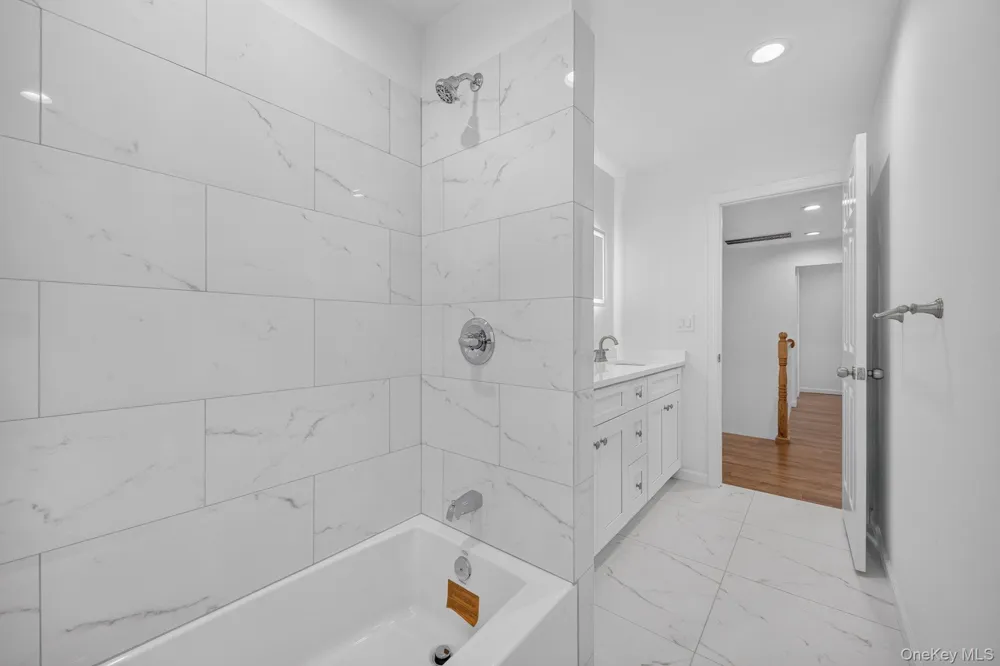 10 Beaver Landing Harrison, NY 10528