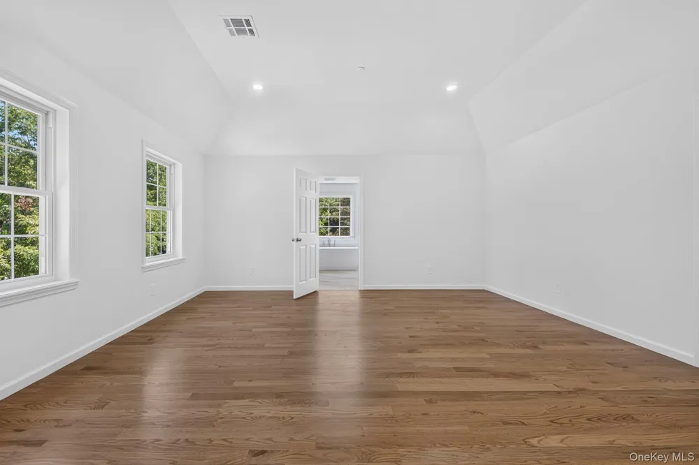 10 Beaver Landing Harrison, NY 10528