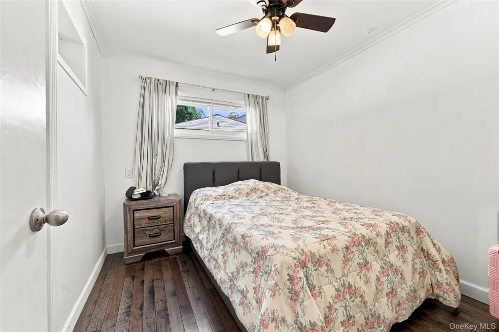 1230 Parkwood Drive Merrick, NY 11566