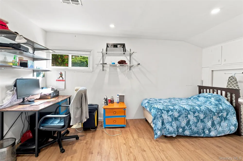 1230 Parkwood Drive Merrick, NY 11566
