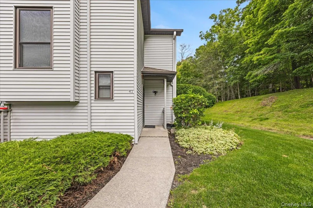 41 Aldo Court Monroe, NY 10950