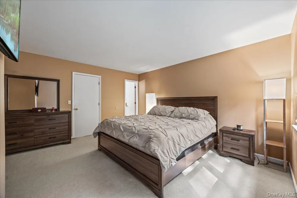 41 Aldo Court Monroe, NY 10950