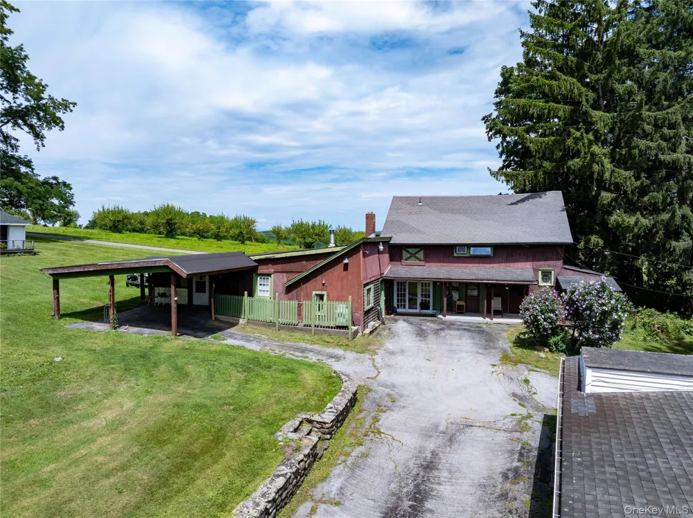 59-61 Valley Farm Road Millbrook, NY 12545