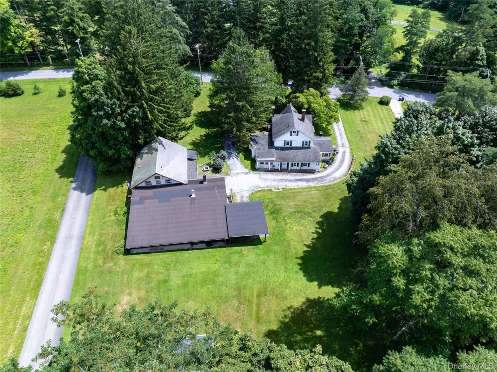 59-61 Valley Farm Road Millbrook, NY 12545