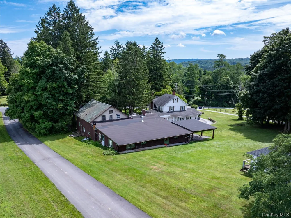 59-61 Valley Farm Road Millbrook, NY 12545