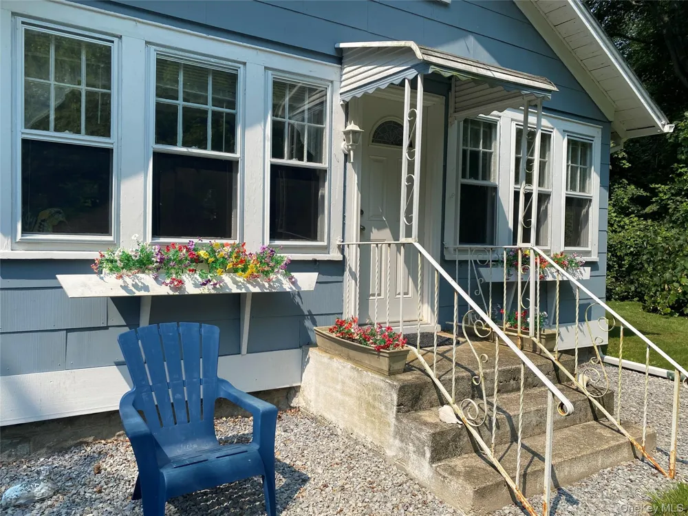 66 Longfellow Drive Mastic Beach, NY 11951